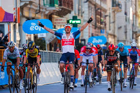 Kurzer Überblick über das 116. Mailand-Sanremo-Rennen